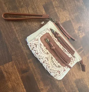 Wristlet / /wallet Brown thumbnail 1