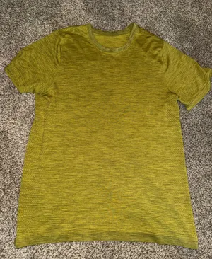 Lululemon Metal Vent Tech Short Sleeve Shirt thumbnail 1