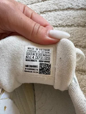 Reebok Classic Platform Leather Shoes in Off-White thumbnail 2