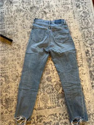 Abercrombie High-Rise Jeans thumbnail 4