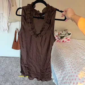 New directions Brown Oversized Drapey Ruffle Blouse Size L thumbnail 4