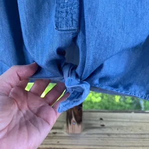 J.Crew Factory Women's Blue Denim Chambray Sleeveless Top Size 2 thumbnail 4