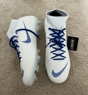 Nike Men’s Soccer Cleats thumbnail 1