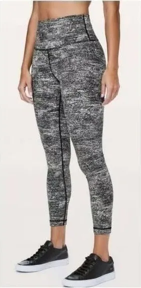 Lululemon Sz 4 Wunder Under Hi‎ Rise 7/8 Tight Workout Athletic Women’s Leggins thumbnail 1