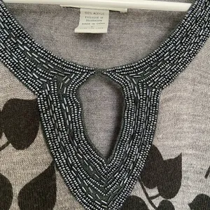 EUC | Vintage C.D. petites women’s floral beaded neck acrylic‎ sweater large thumbnail 3