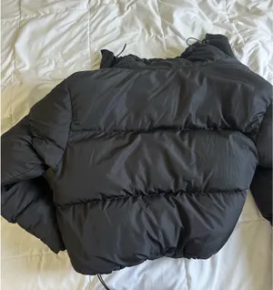 Pretty Little Thing Puffer Jacket thumbnail 3