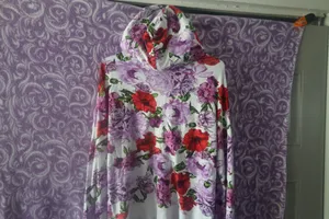 Victoria's Secret fleece hooded sweater flowers floral in white, purple and red size medium. thumbnail 8
