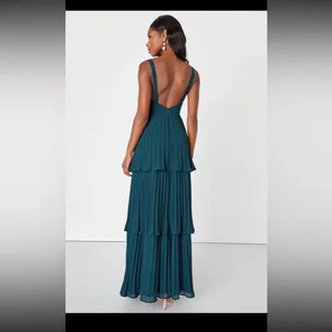 NWT Lulus Luxe Perfection Emerald Green Pleated Tiered Backless Maxi Dress thumbnail 2