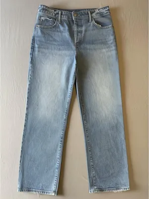 Express Relaxed Straight Ankle High-Rise Jeans Size 6R Light Wash thumbnail 1