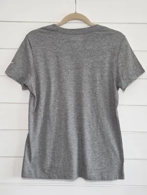 Nike Gray New England Patriots Champions Graphic Tee Size M NEW thumbnail 2