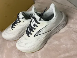 Unisex Brooks Launch 11 Running Shoes Mens size 7 Womens size 8.5 thumbnail 2