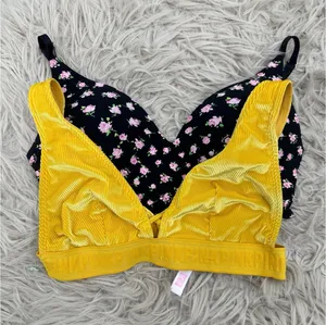 Victoria's Secret Pink Two Piece Bra Bundle Size Medium Floral Velvet thumbnail 1