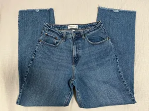 Abercrombie Curve Love High Rise 90s Relaxed Jean thumbnail 5
