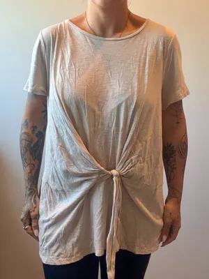 Express Women's XL Tan T Shirt Blouse Knot in Front thumbnail 1