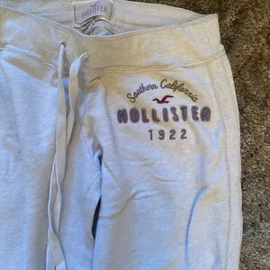 Hollister Y2K Sweatpants Light Heather Cinched Ankle Jogger Drawstring Waist thumbnail 2