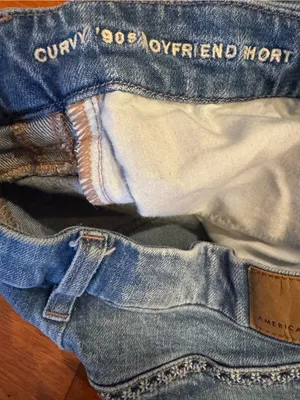 American Eagle Curvy ’90s Boyfriend Distressed Denim Shorts – Size 12 thumbnail 5