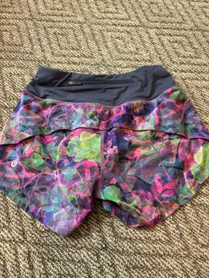 Lululemon speed up 4inch shorts thumbnail 2