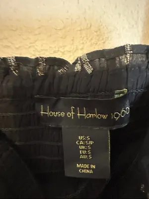 HOUSE‎ OF HARLOW 1960 Corrine Tiered Ruffle Mini Dress Tie Shoulder Back Gold thumbnail 4