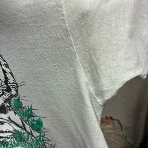 Vintage 1990s Las Vegas Nevada White Tiger Puff Paint Graphic T-Shirt Cropped M thumbnail 3