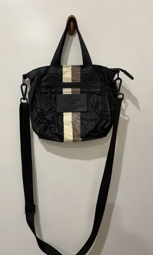Aloha Collection Le Voyageur Cutie Caffe/Black Crossbody Splash-Proof Bag thumbnail 1