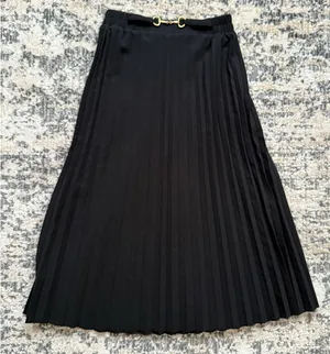 Elegant Black Pleated Skirt thumbnail 1