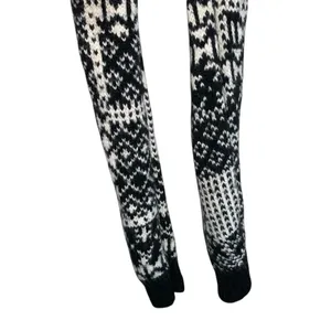 Abercrombie & Fitch Black & Cream Fair Isle Wool Blend Scarf‎ thumbnail 3
