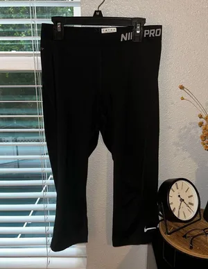 Nike pro leggings thumbnail 1