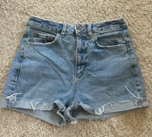 Garage Jean Shorts thumbnail 1