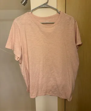 Old Navy Wear Everyday T-Shirt thumbnail 1