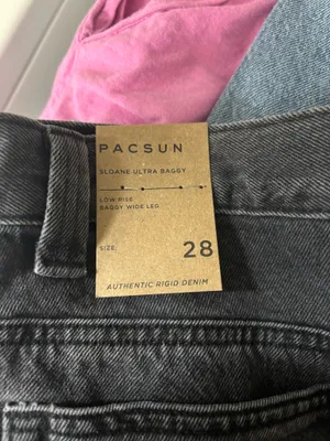 PacSun Low-Rise Baggy Jeans thumbnail 4