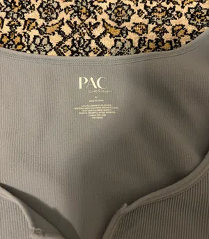 PacSun Short Sleeve Crop Top thumbnail 2