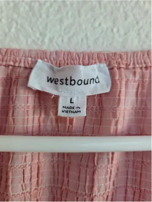 Westbound Women’s L Salmon Pink Textured Short Sleeve Blouse thumbnail 3