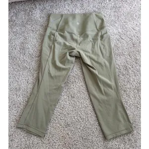 Athleta Crop Leggings small petite. Flawed thumbnail 2