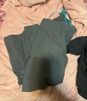 FIGS Scrub Pants thumbnail 1