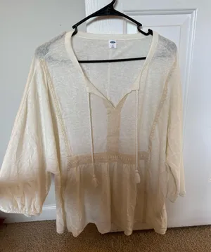 Old Navy Women’s Off-White Blouse thumbnail 1