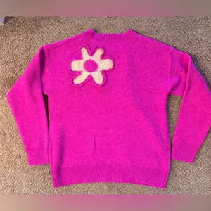 BiBi Vibrant Pink Knit Sweater With Flowers M thumbnail 2