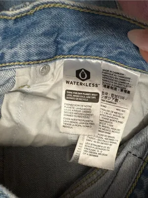 Levi's Women's Boyfriend Jeans in Medium Blue Wash thumbnail 4