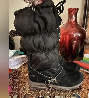 Khombu boots size 9 thumbnail 2