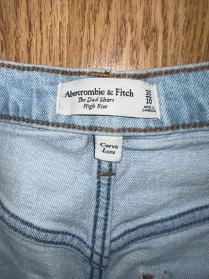 Abercrombie & Fitch Jean Shorts thumbnail 2