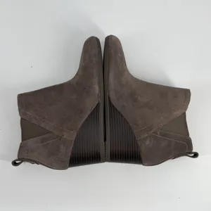 Vionic Gray Suede Wedge Ankle Boots Weather Resistant Side Zip‎ Women Size 5 thumbnail 4