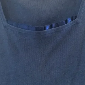 FINAL MARKDOWN Ladies Ann Taylor tank medium thumbnail 2