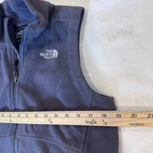 The North Face Size M‎ Womens Fleece Full Zip Front Vest Hiking Outdoors Purple thumbnail 6