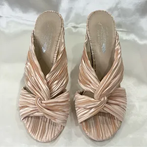 Free People X Jeffrey Campbell Venice Mule Heels 6.5 Twist Satin Feminine Chic thumbnail 5