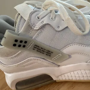 Jordan MA2 'White Sesame Pure‎ Platinum' Women's Size 10.5 CW5992-102 Sneakers thumbnail 3