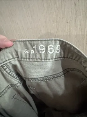 Women’s Gap Sexy Boyfriend Tan Corduroy Jeans Size 28 thumbnail 4