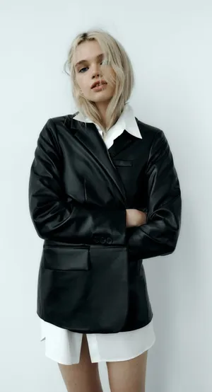 Zara FAUX LEATHER MENSWEAR STYLE BLAZER Size Small (4432/710/800) New With Tags thumbnail 1