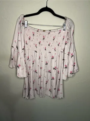 Free People Lana Off Shoulder Pink Berry Floral Smocked Babydoll Boho Top thumbnail 2