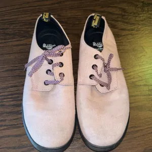 Dr. Martens pink shoes thumbnail 2