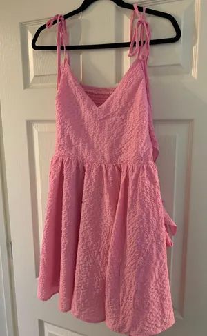 Pink Dress Size L thumbnail 1