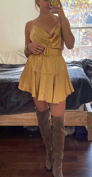 Selfie Leslie yellow dress thumbnail 5